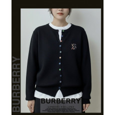 버버리 여성 B25-898 자수 칼라 버튼 니트 가디건
