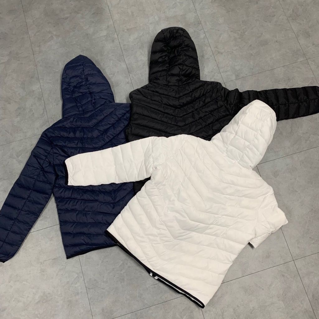 프라다 경량 후디 패딩