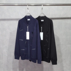 몽클레어 노블 스틸 레터링 울 집업