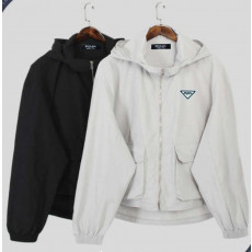 프라다 플레이트 패치 후드 바람막이