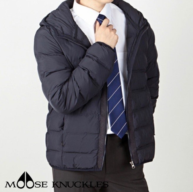 무스너클 후드 패딩