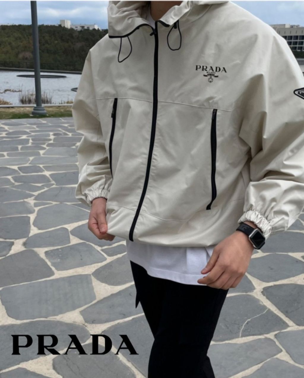 프라다 개버딘 로고 윈드 코어 후드 바람막이