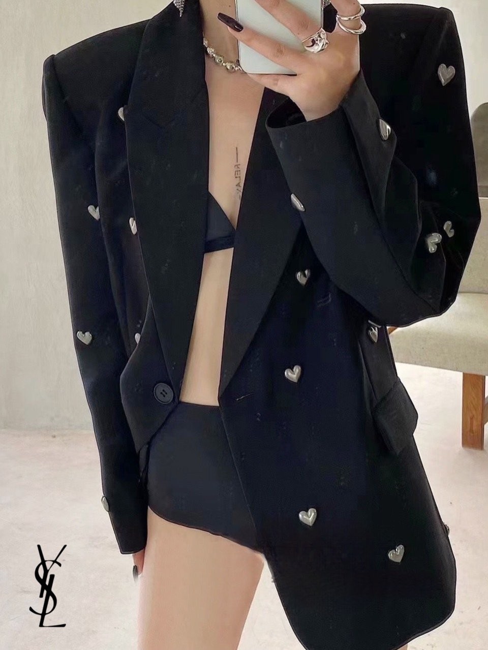 입생로랑 여성 하트 오버핏 블레이저 자켓