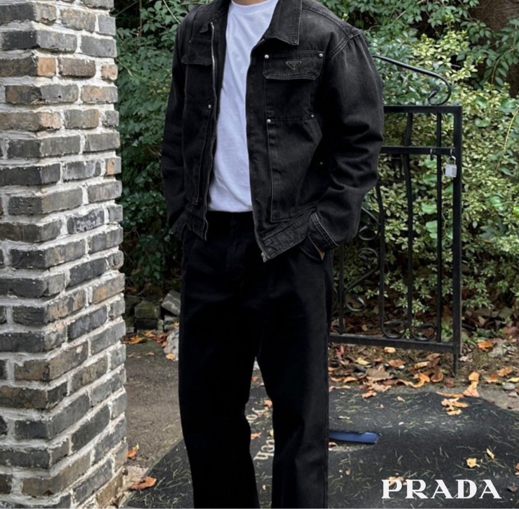 프라다 플레이트 르노 리벳 데님 자켓