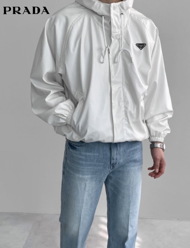 프라다 삼각 로고 브러쉬드 레더 후드 자켓