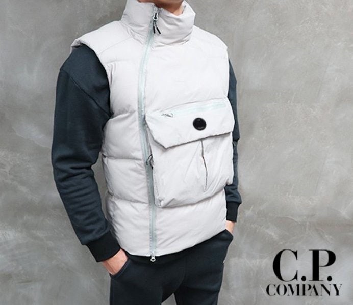 CP컴퍼니 렌즈 고어텍스 패딩 조끼