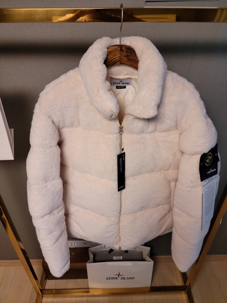 스톤아일랜드 슈퍼 헤비 밍크퍼 패딩