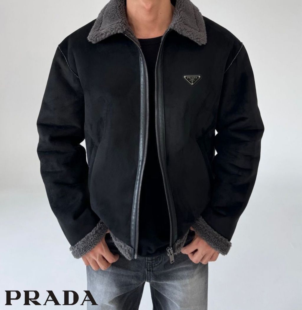 프라다 플레이트 쉐도우 무스탕 자켓