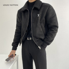 루이비통 모노그램 자수 로고 쉐어링 무스탕 자켓