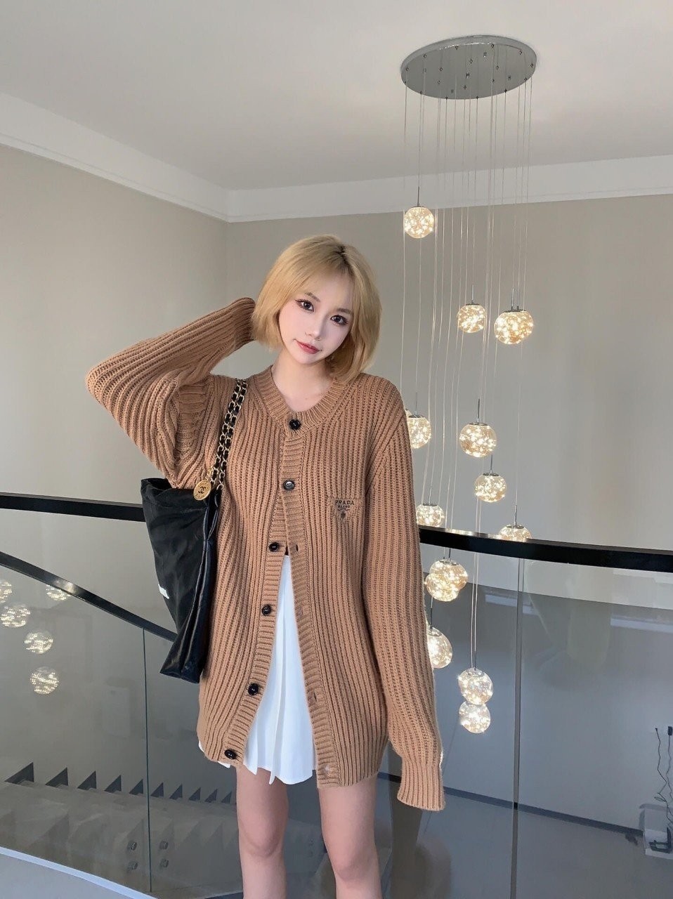 프라다 캐시고라 가디건