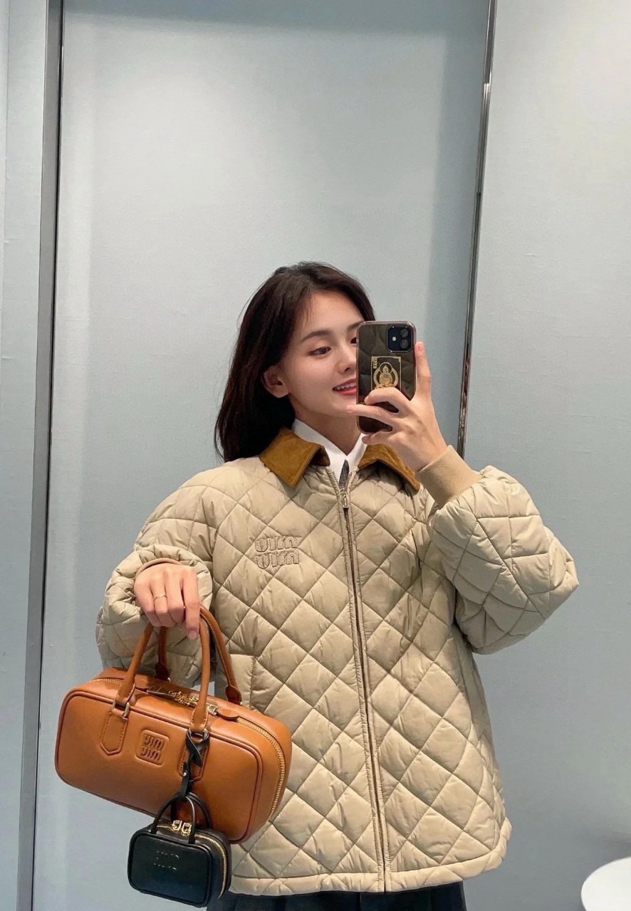 미우미우 테크니컬 패브릭 블루종 자켓