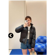 버버리 여성 지퍼 스탠드 칼라 다운 패딩