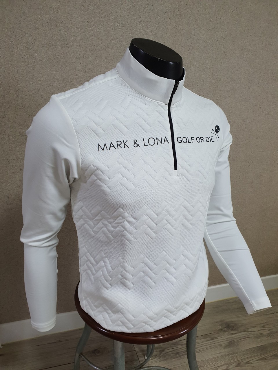 마크앤로나 반사 로고 약기모 엠보 반집업