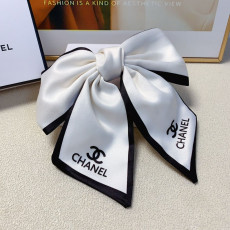 샤넬 abq06 cc 로고 헤어핀 화이트