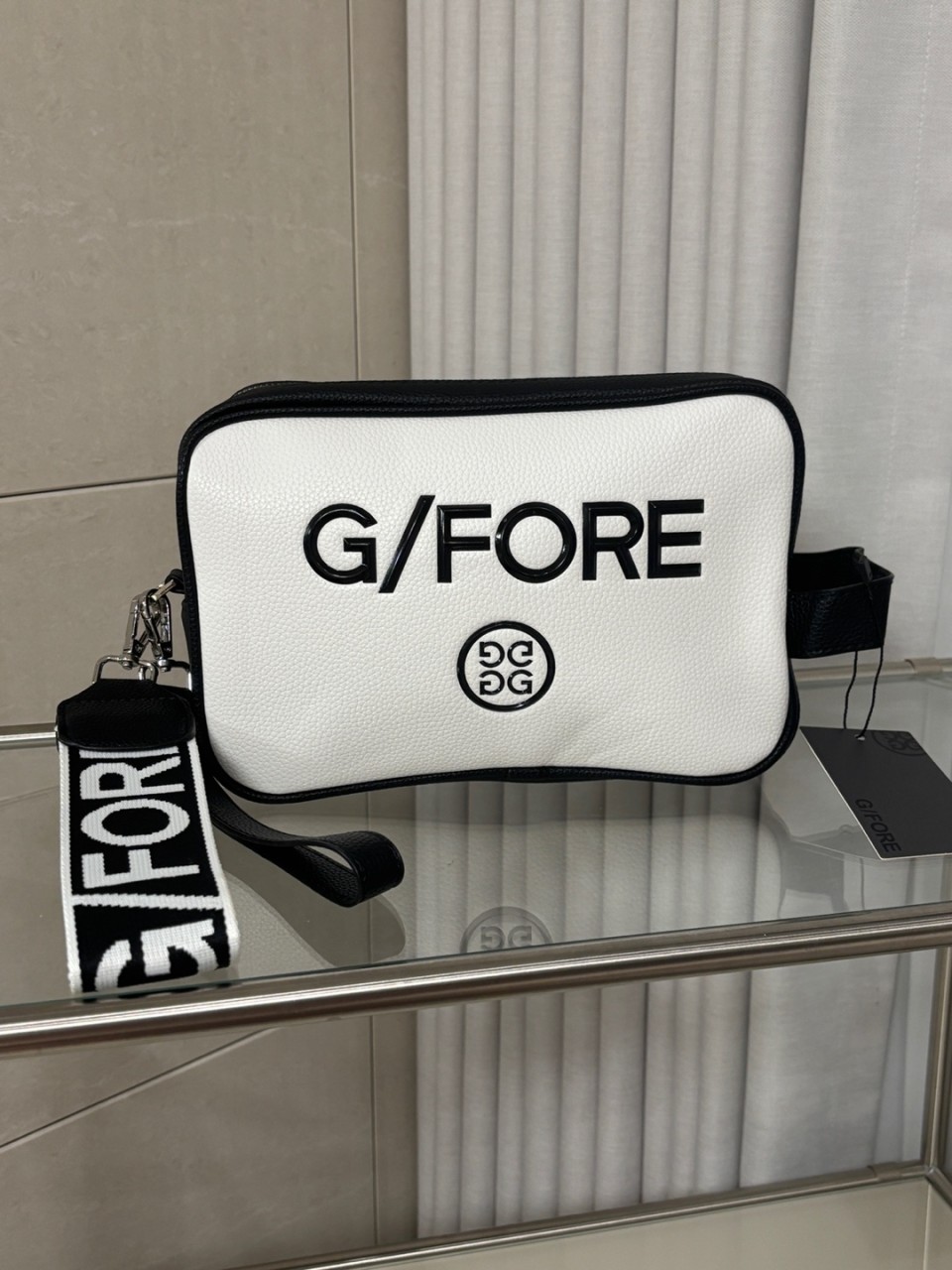 지포어 스트랩 파우치 (가방)